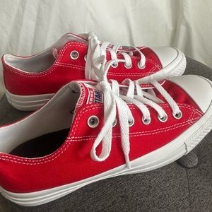 Chuck Taylor Low-top Converse